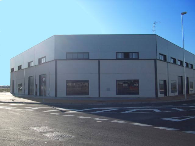 Naves Comerciales Espaldillas
